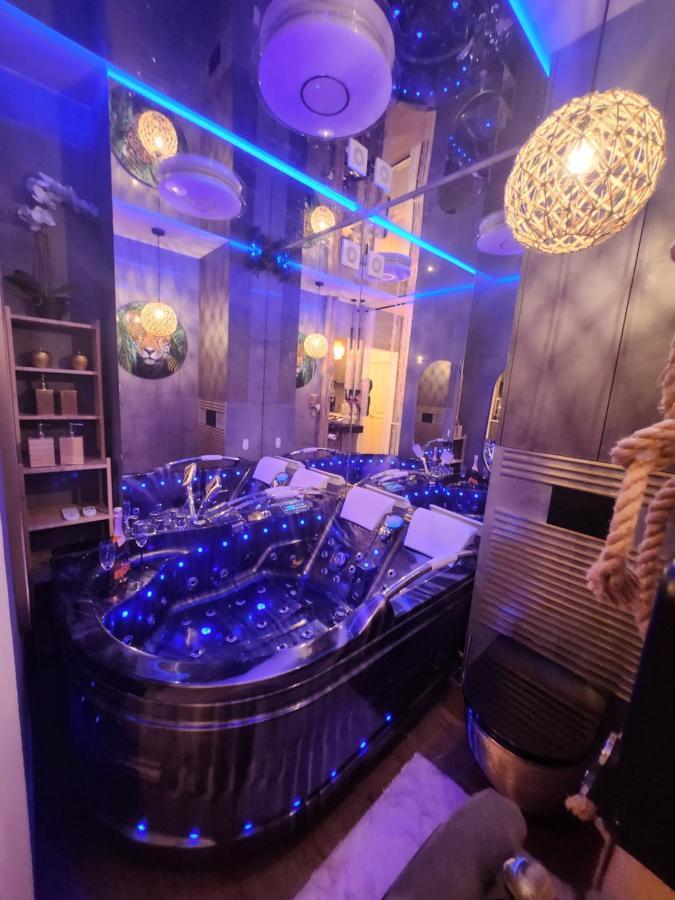 Warszawa Wola Wyjatkowe Studio Z Jacuzzi, Sauna I Fotelem Do Masazu - Exceptional Studio In Warsaw With Jacuzzi, Sauna And Massage Chair Bagian luar foto